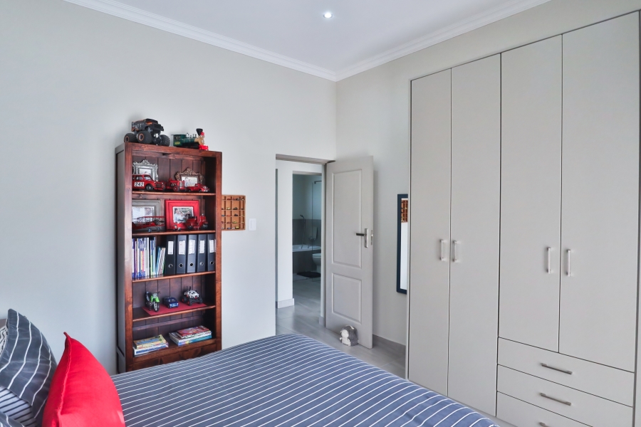 To Let 4 Bedroom Property for Rent in The Coves North West
